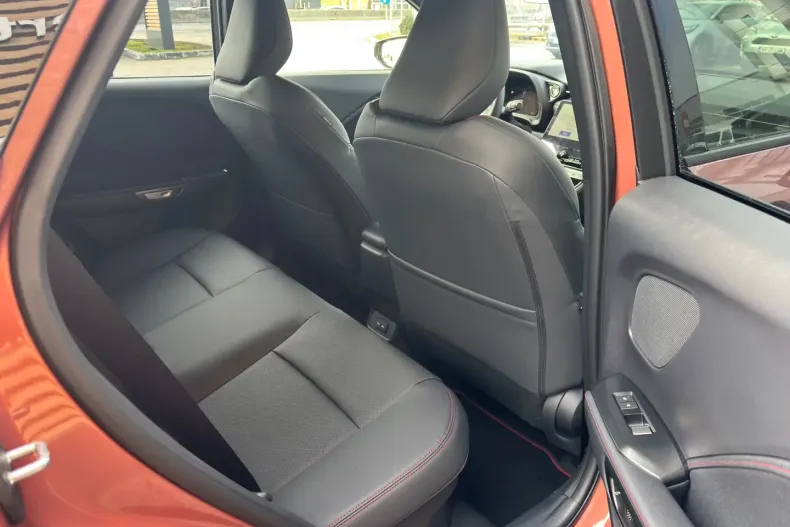 Lexus LBX din 2026 cu 5 km - oferta LEX195814 - foto 9