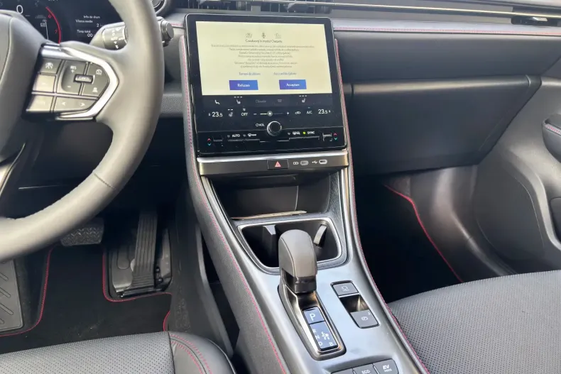 Lexus LBX din 2026 cu 5 km - oferta LEX195814 - foto 12