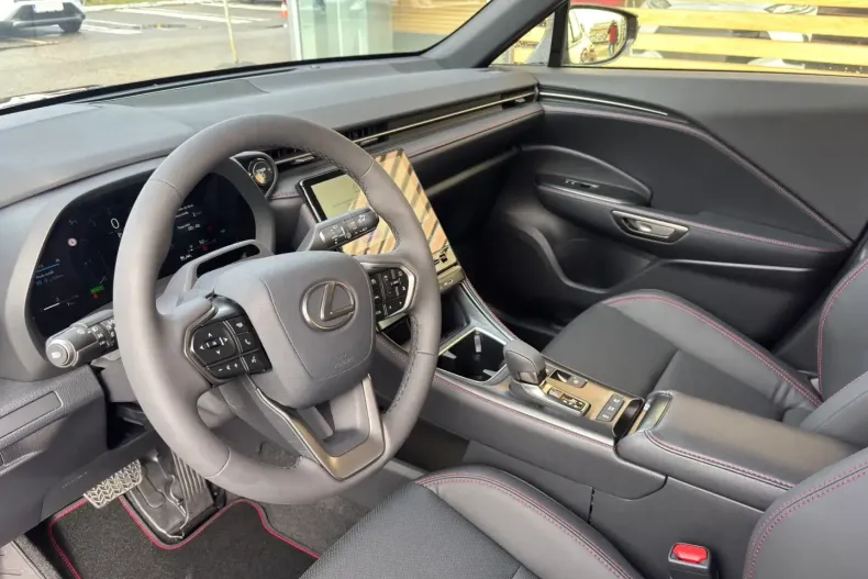 Lexus LBX din 2026 cu 5 km - oferta LEX195814 - foto 16