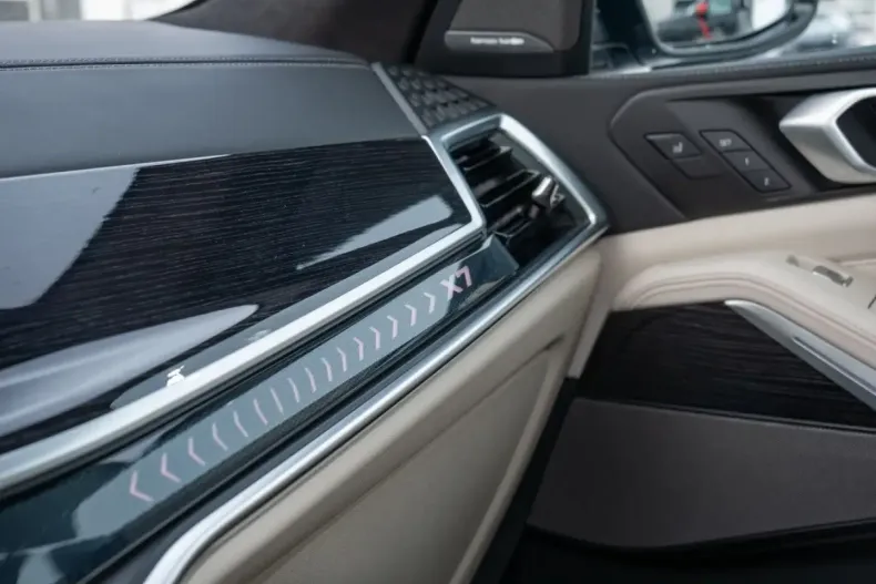 BMW X7 (Seria X) din 2025 cu 14.071 km - oferta BMW195816 - foto 16