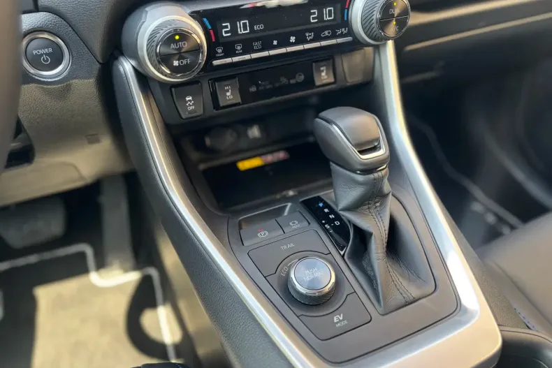 Toyota RAV4 din 2026 cu 2 km - oferta TOY195821 - foto 15