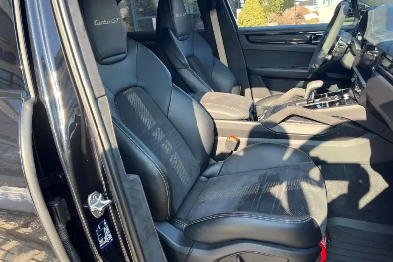 Porsche Cayenne din 2021 cu 39.500 km - oferta POR195829 - foto 9