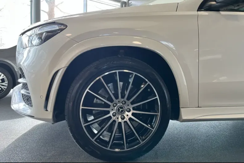 Mercedes-Benz GLE 400 (Clasa GLE) din 2023 cu 38.100 km - oferta MER195833 - foto 13