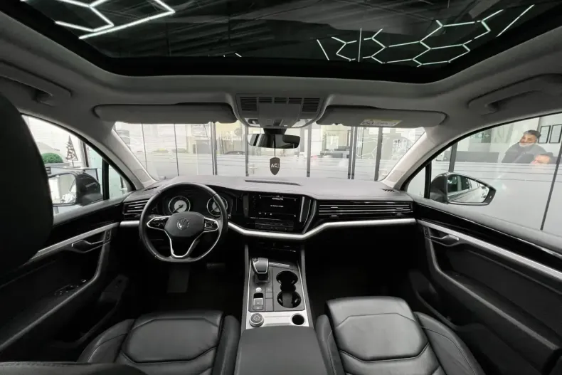 Volkswagen Touareg din 2021 cu 91.000 km - oferta VOL195843 - foto 12