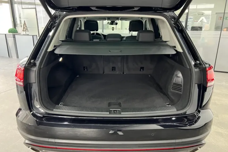 Volkswagen Touareg din 2021 cu 91.000 km - oferta VOL195843 - foto 21