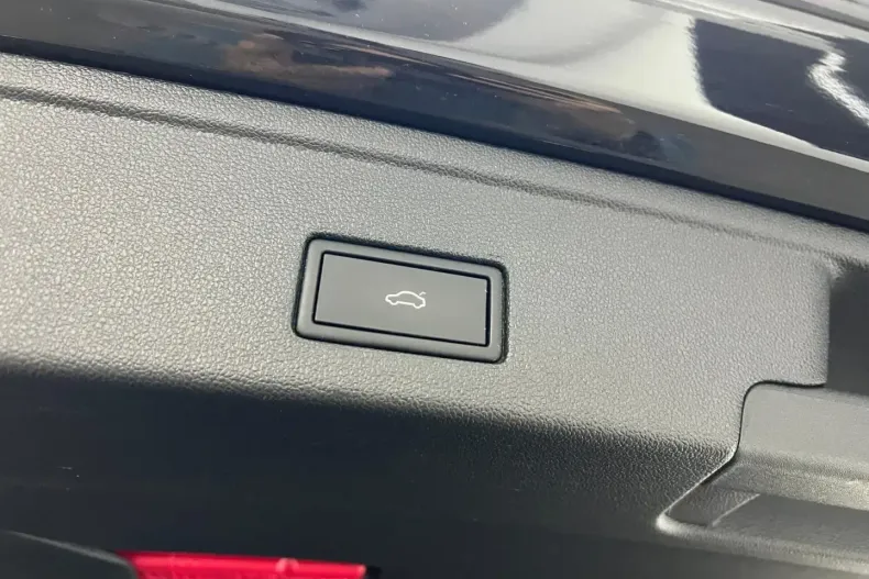 Volkswagen Touareg din 2021 cu 91.000 km - oferta VOL195843 - foto 23