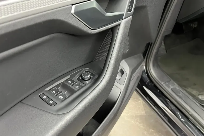 Volkswagen Touareg din 2021 cu 91.000 km - oferta VOL195843 - foto 26