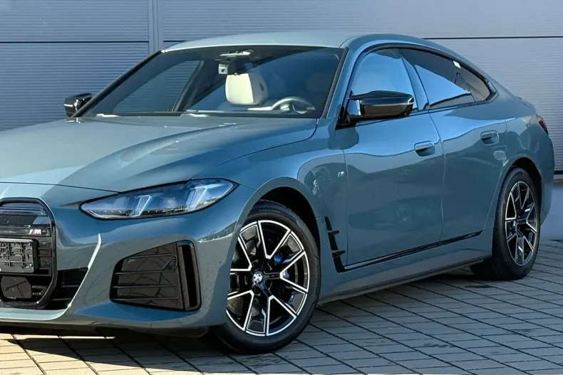 BMW i4 (Seria 4) din 2024 cu 15.038 km - oferta BMW195850 - foto 4