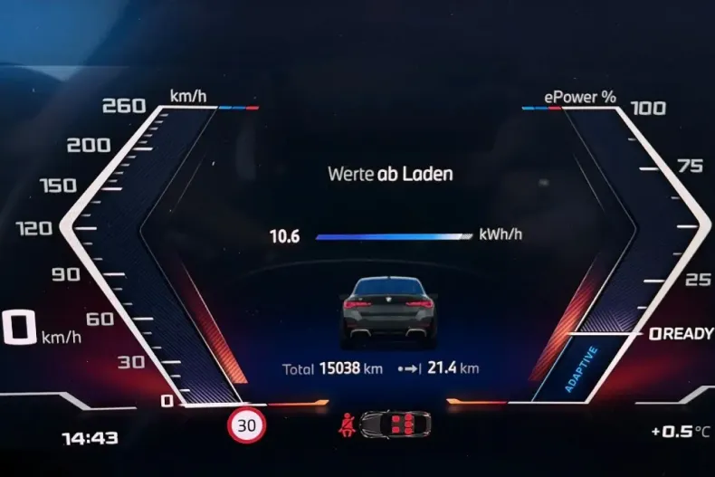 BMW i4 (Seria 4) din 2024 cu 15.038 km - oferta BMW195850 - foto 18