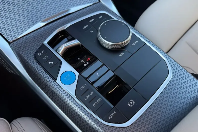 BMW i4 (Seria 4) din 2024 cu 15.038 km - oferta BMW195850 - foto 20