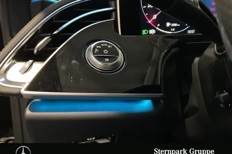 Mercedes-Benz E 300 (Clasa E) din 2024 cu 17.990 km - oferta MER195854 - foto 14