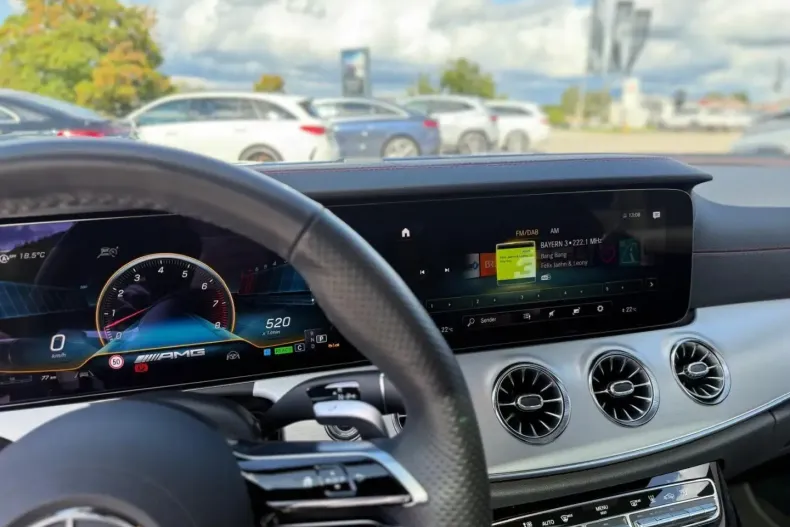 Mercedes-Benz E 53 AMG (Clasa E) din 2023 cu 9.950 km - oferta MER195855 - foto 5