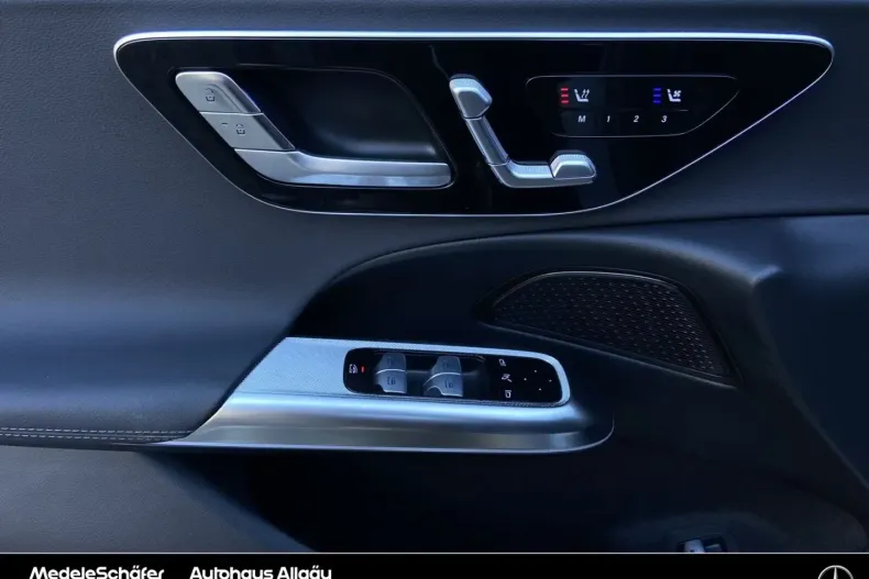 Mercedes-Benz E 300 (Clasa E) din 2024 cu 30.116 km - oferta MER195857 - foto 12