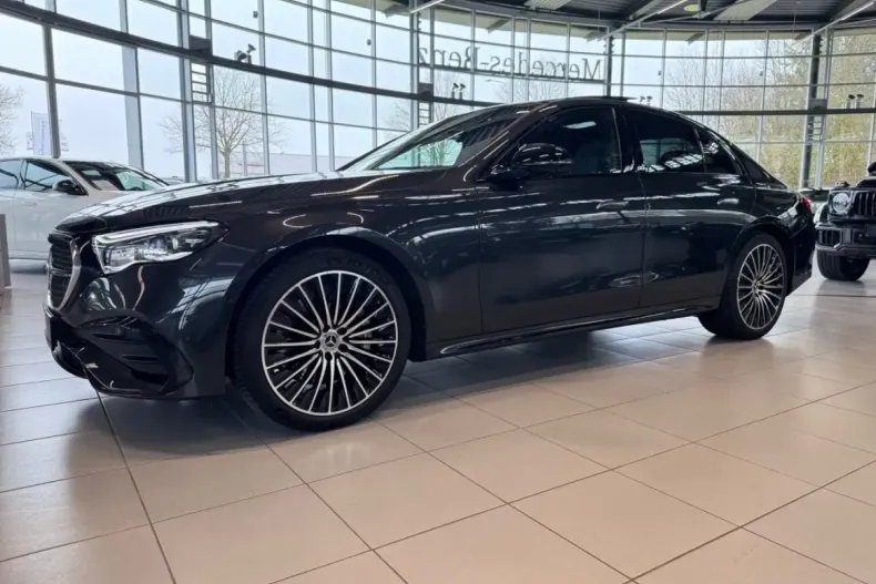 Mercedes-Benz E 300 (Clasa E) din 2024 cu 14.600 km - oferta MER195858 - foto 18