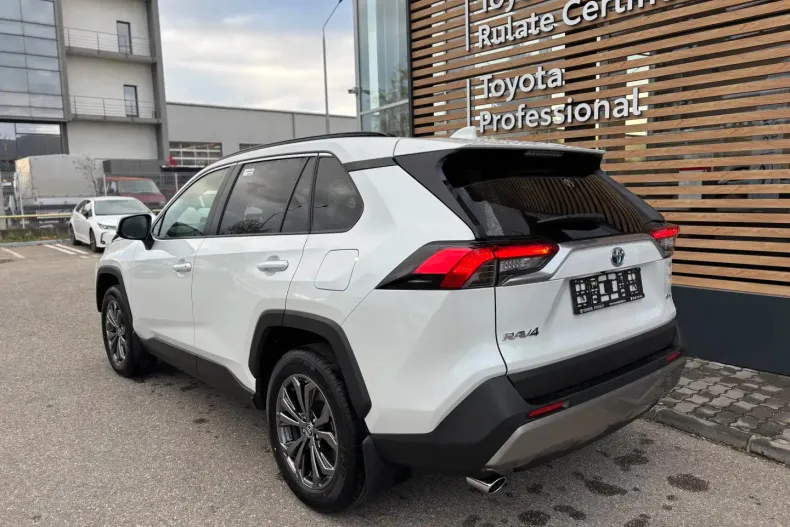 Toyota RAV4 din 2026 cu 4.000 km - oferta TOY195861 - foto 3