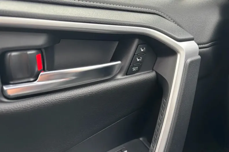 Toyota RAV4 din 2026 cu 4.000 km - oferta TOY195861 - foto 21