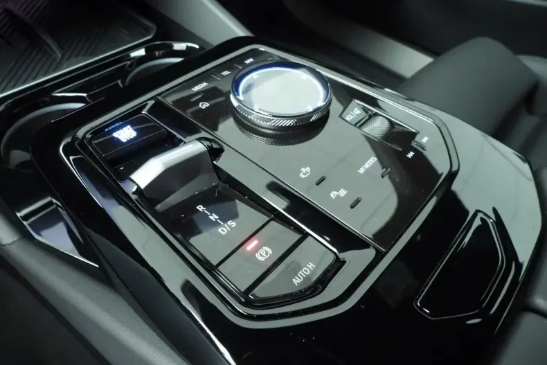 BMW 530 (Seria 5) din 2024 cu 11.000 km - oferta BMW195864 - foto 16