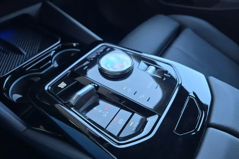 BMW 530 (Seria 5) din 2024 cu 15.995 km - oferta BMW195867 - foto 16