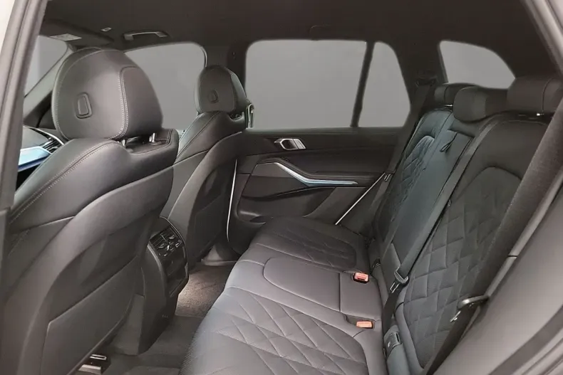 BMW X5 (Seria X) din 2022 cu 26.715 km - oferta BMW195868 - foto 11