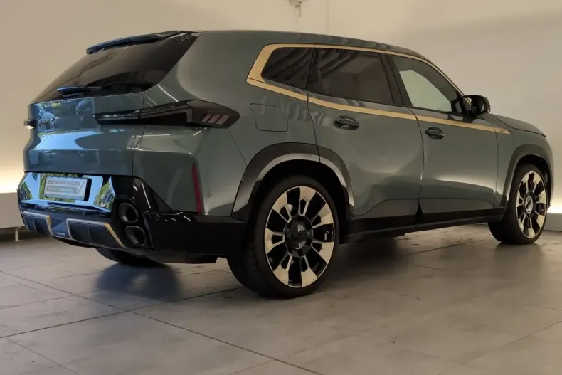 BMW XM (Seria X) din 2024 cu 30.830 km - oferta BMW195885 - foto 2