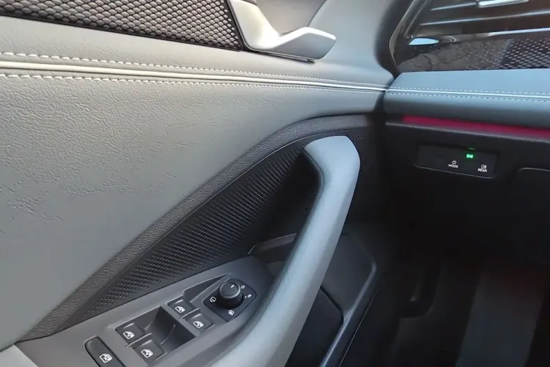 Volkswagen Passat din 2024 cu 36.946 km - oferta VOL195891 - foto 22