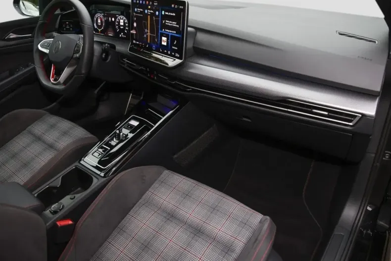 Volkswagen Golf din 2025 cu 17.220 km - oferta VOL195895 - foto 8