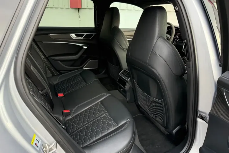 Audi RS6 din 2022 cu 90.000 km - oferta AUD195898 - foto 24