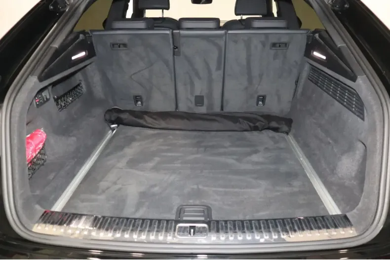 Audi Q8 din 2022 cu 99.044 km - oferta AUD195906 - foto 6