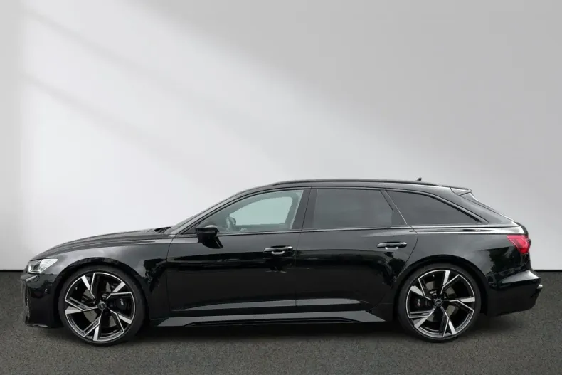 Audi RS6 din 2023 cu 35.720 km - oferta AUD195908 - foto 1