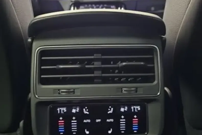 Audi Q8 din 2025 cu 27.573 km - oferta AUD195912 - foto 22