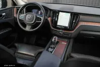 Volvo XC60 din 2023 cu 143.713 km - oferta VOL195922 - foto 7