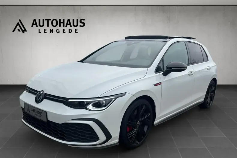 Volkswagen Golf din 2023 cu 69.984 km - oferta VOL195930 - foto 1