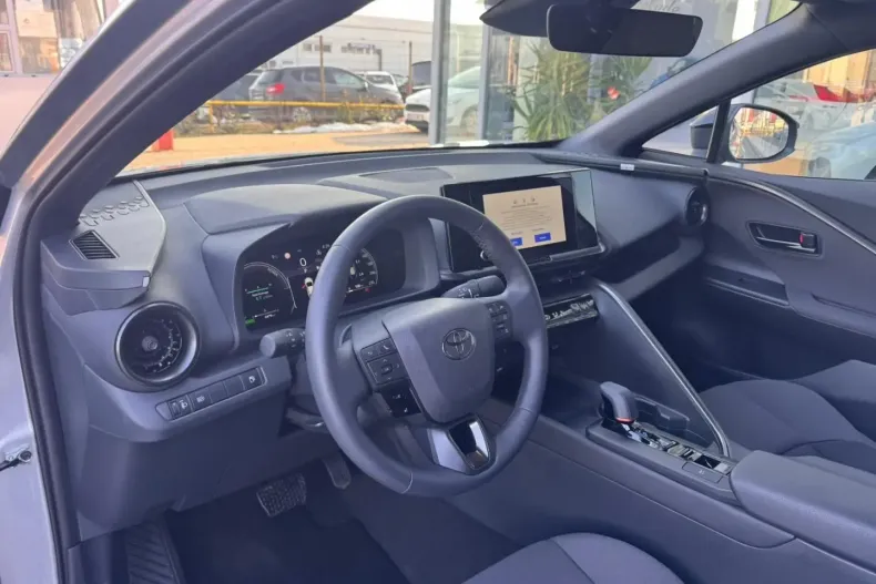 Toyota C-HR din 2025 cu 4.479 km - oferta TOY195932 - foto 9