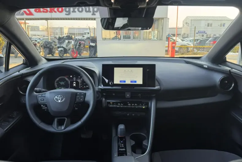 Toyota C-HR din 2025 cu 4.479 km - oferta TOY195932 - foto 13