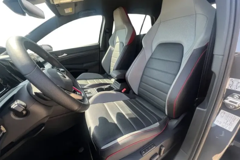 Volkswagen Golf din 2021 cu 46.940 km - oferta VOL195933 - foto 9