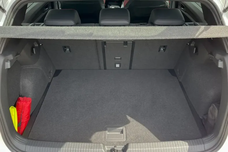 Volkswagen Golf din 2024 cu 12.795 km - oferta VOL195934 - foto 14