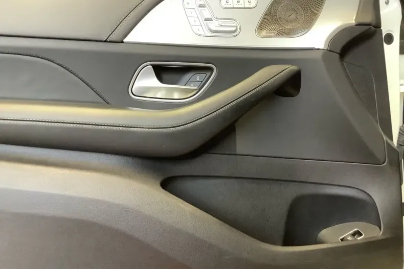 Mercedes-Benz GLE 53 AMG (Clasa GLE) din 2022 cu 38.496 km - oferta MER195935 - foto 6