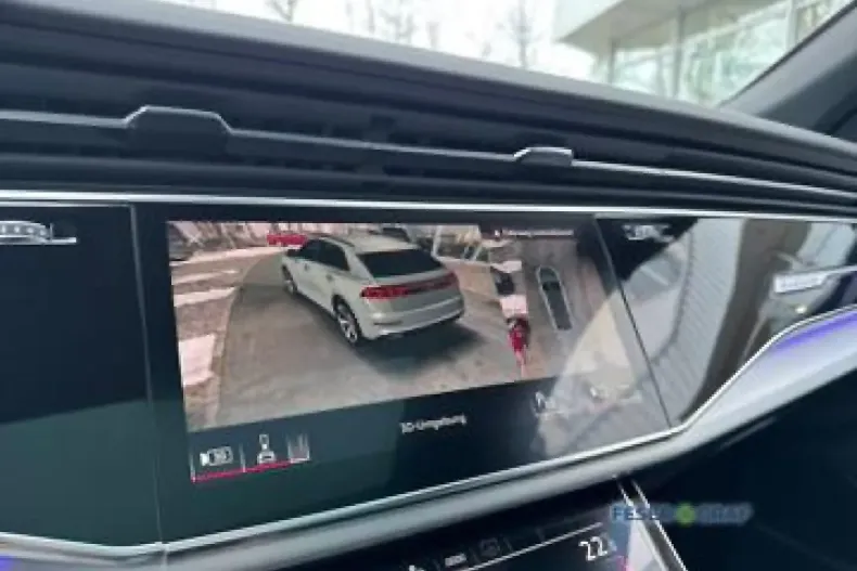 Audi Q8 din 2024 cu 20.490 km - oferta AUD195942 - foto 7