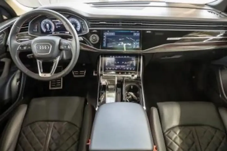 Audi Q8 din 2023 cu 47.909 km - oferta AUD195943 - foto 4