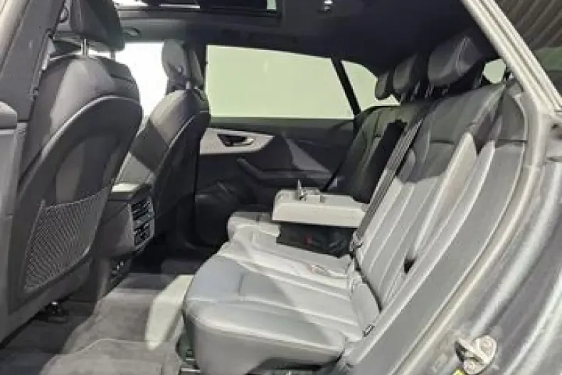 Audi Q8 din 2021 cu 31.512 km - oferta AUD195945 - foto 17