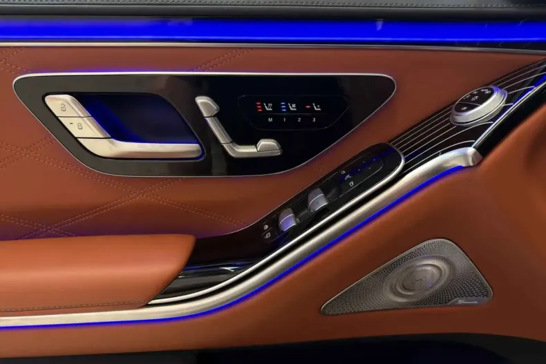 Mercedes-Benz S 63 AMG (Clasa S) din 2025 cu 10.407 km - oferta MER195951 - foto 6