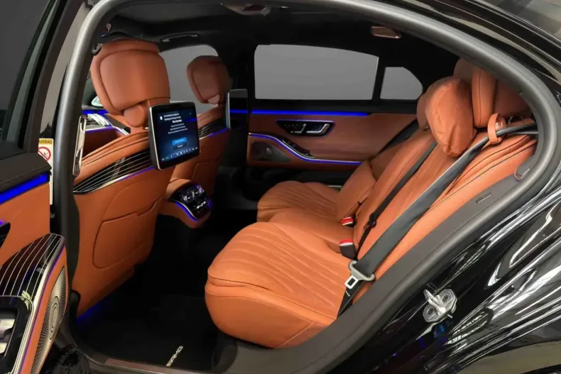 Mercedes-Benz S 63 AMG (Clasa S) din 2025 cu 10.407 km - oferta MER195951 - foto 11