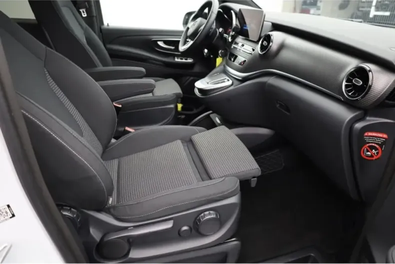 Mercedes-Benz V 250 (Clasa V) din 2024 cu 9.500 km - oferta MER195956 - foto 20