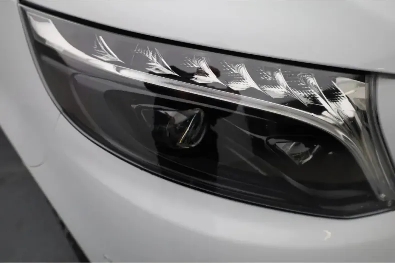 Mercedes-Benz V 250 (Clasa V) din 2024 cu 9.500 km - oferta MER195956 - foto 24