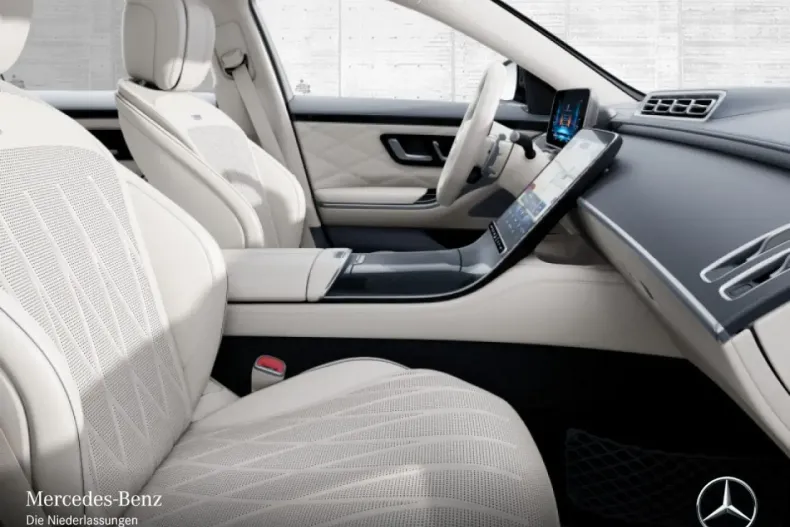 Mercedes-Benz S 63 AMG (Clasa S) din 2025 cu 14.000 km - oferta MER195957 - foto 9