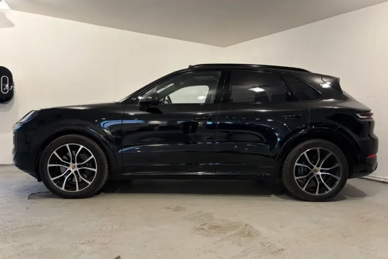 Porsche Cayenne din 2024 cu 63.000 km - oferta POR195959 - foto 2