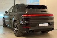 Porsche Cayenne din 2024 cu 63.000 km - oferta POR195959 - foto 3