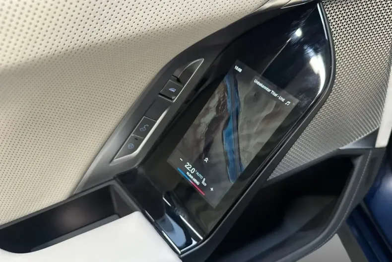 BMW 750 (Seria 7) din 2024 cu 40.493 km - oferta BMW195961 - foto 6