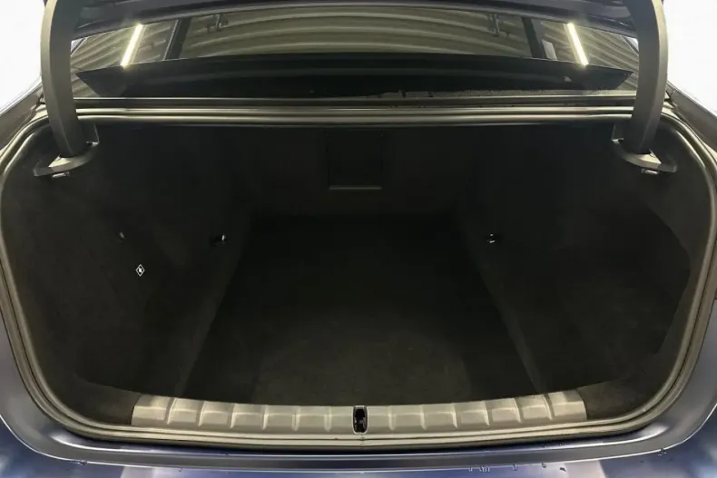 BMW 750 (Seria 7) din 2024 cu 40.493 km - oferta BMW195961 - foto 12