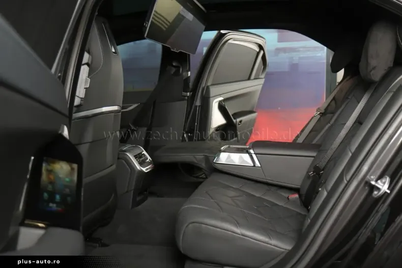 BMW 750 (Seria 7) din 2024 cu 5.200 km - oferta BMW195964 - foto 20